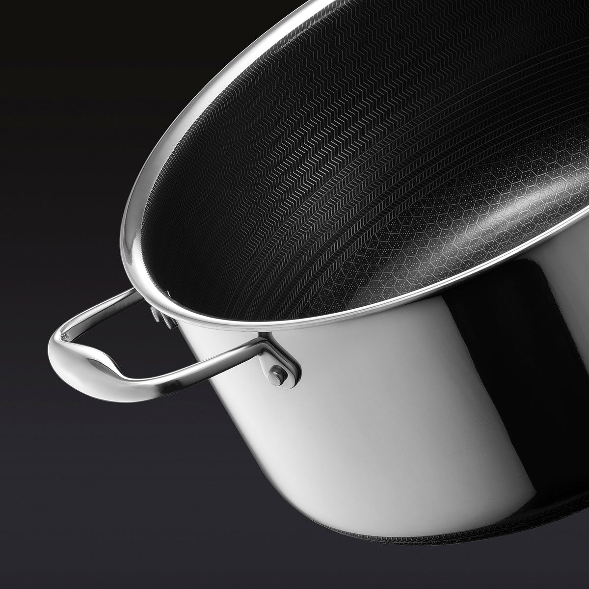 Hybrid Oval Dutch Oven, 6.5-Qt
