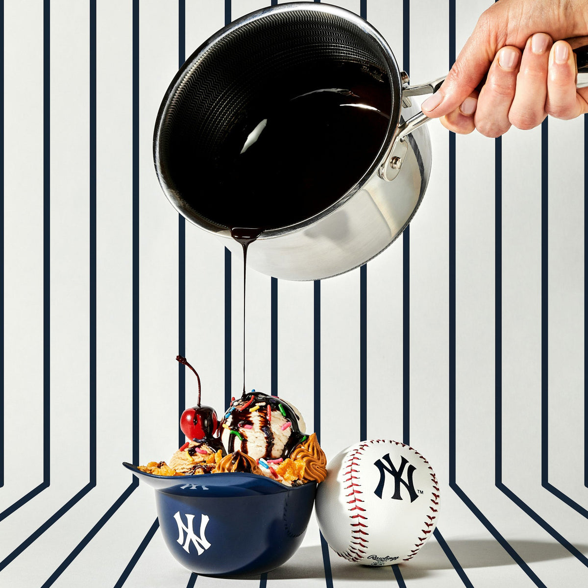 Hybrid Saucepan with Lid, 1-Qt